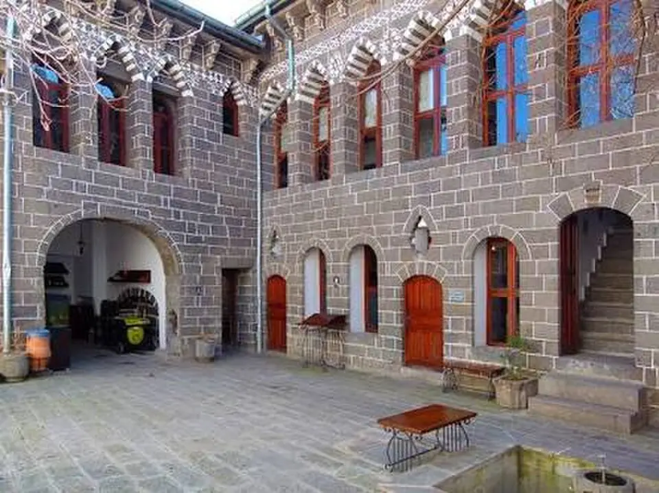 Image: Hedda Gabler · CC0 Diyarbakır