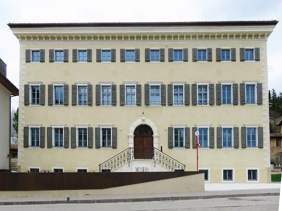 Bild: Lungoleno · CC BY-SA 4.0 Palazzo Sichardt