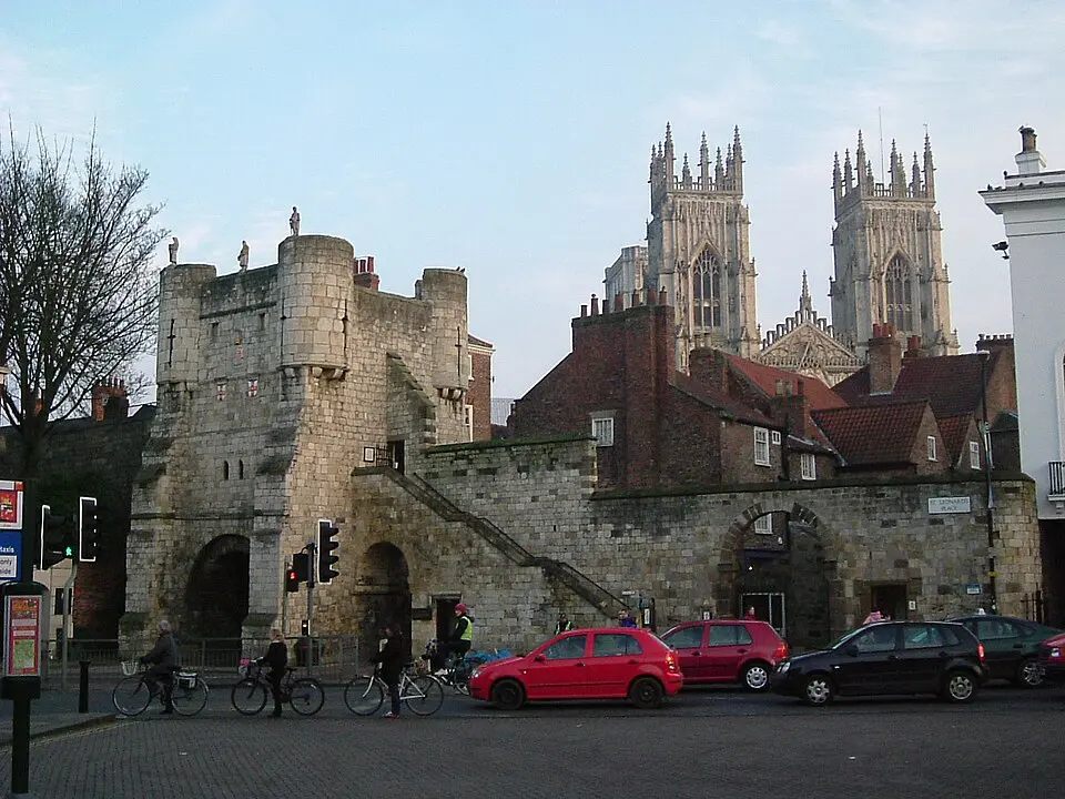 City Wall From Bootham Bar To Layerthorpe Monk Bar Robin Hoods Tower