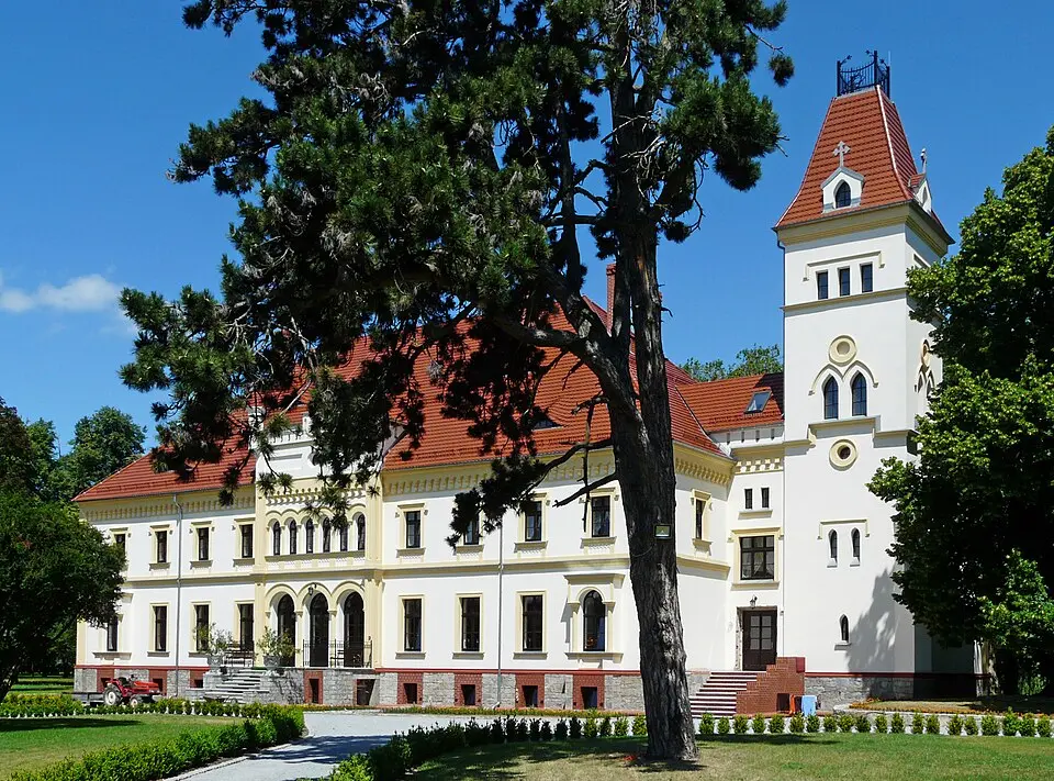 Pałac w Borku Strzelińskim z 1840 r.