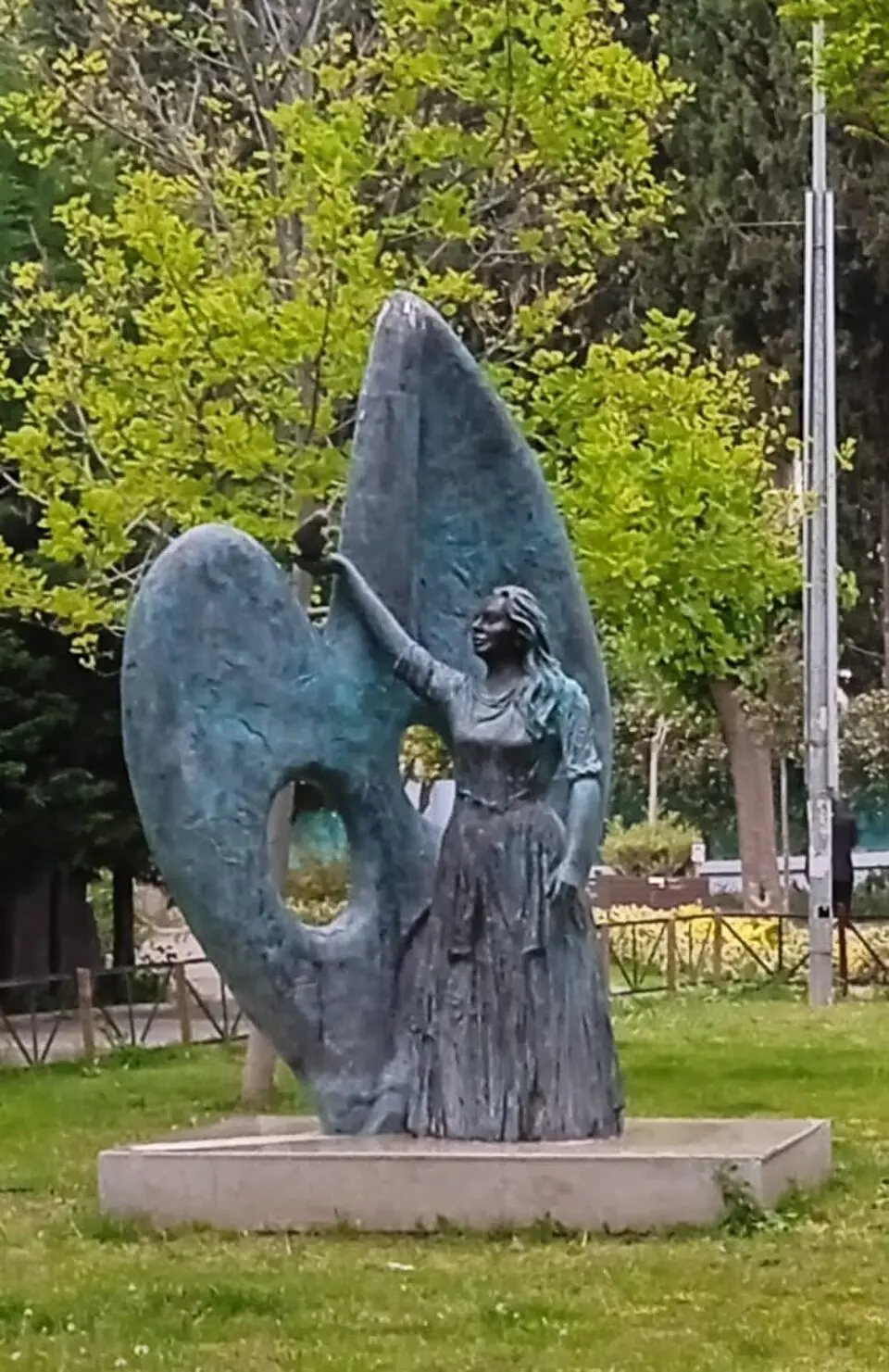 Meçhul Kadın Anıtı