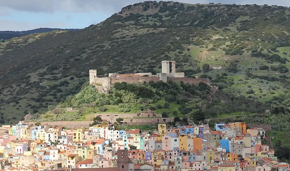 castello di Serravalle