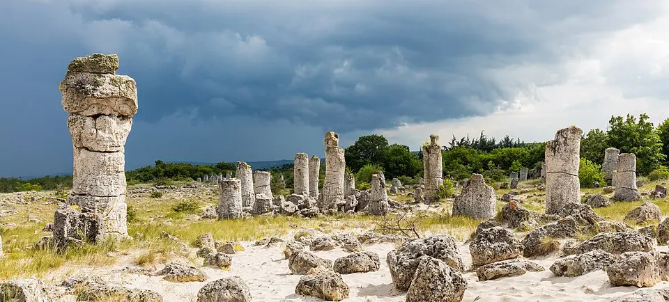 Pobiti kamani