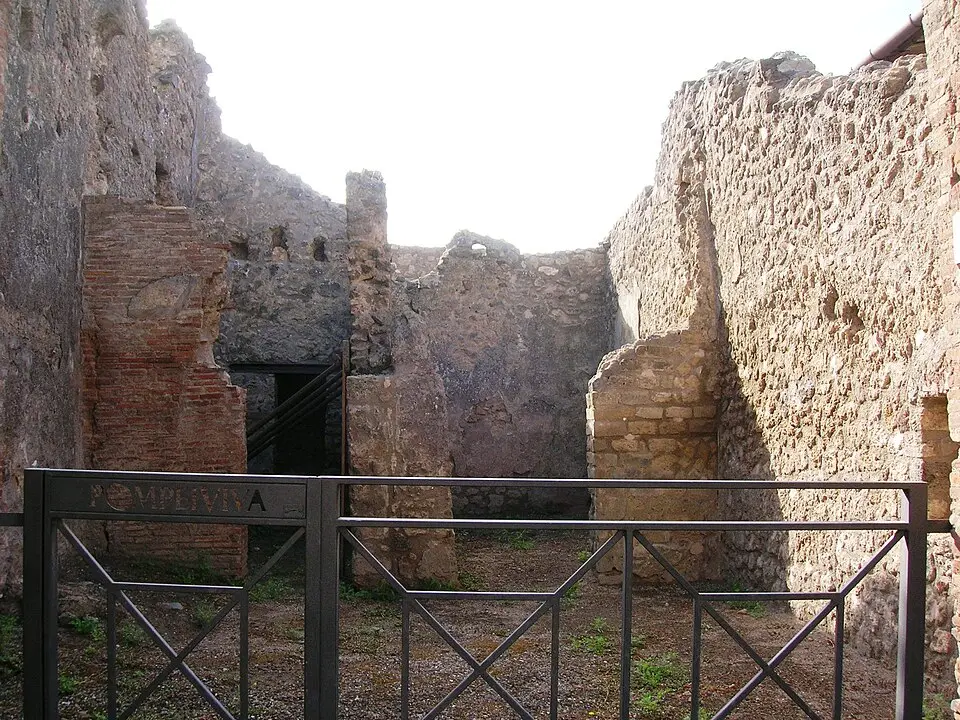 bottega di Tyrsus (I.6.1)