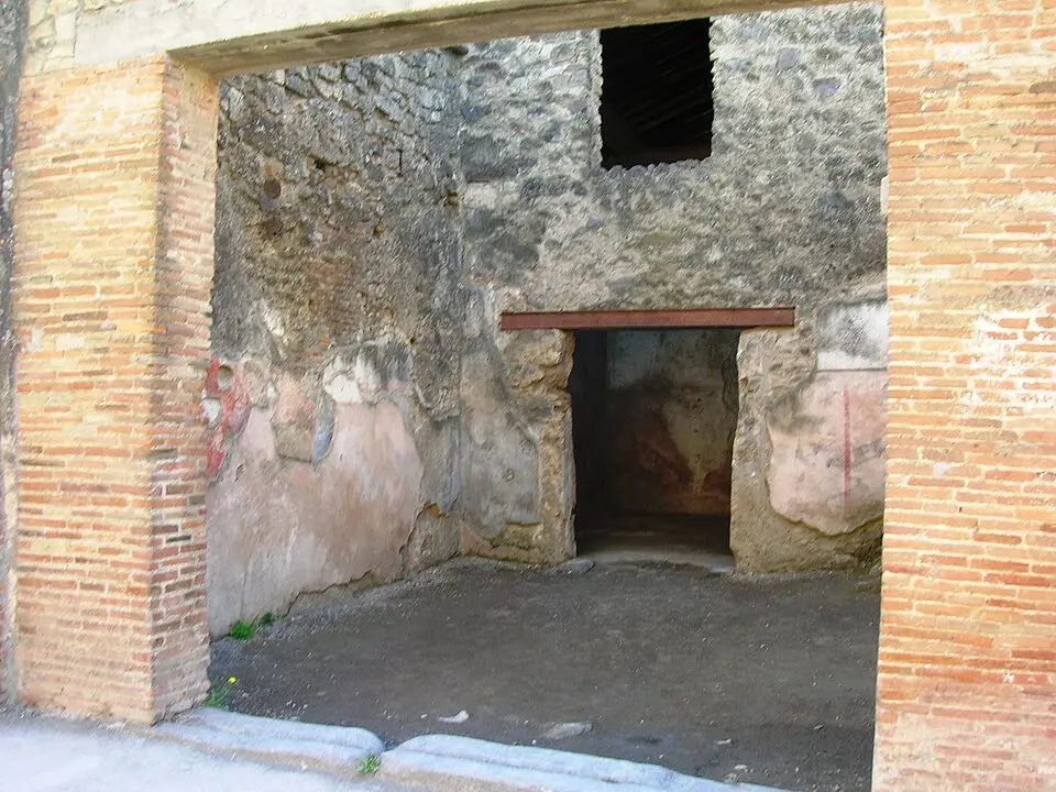 bottega (I.6.10)