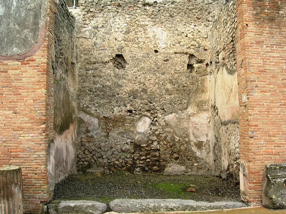 bottega (VI.8.18)