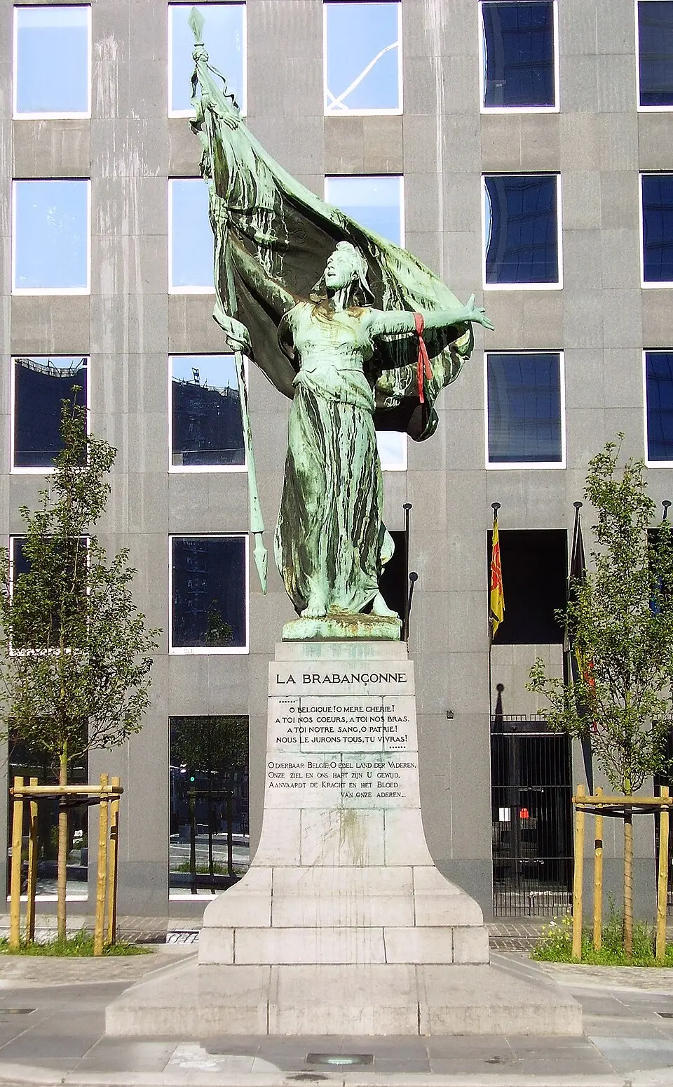 Uploaded by: Ben2~commonswiki · CC BY-SA 3.0 Statue de la Brabançonne