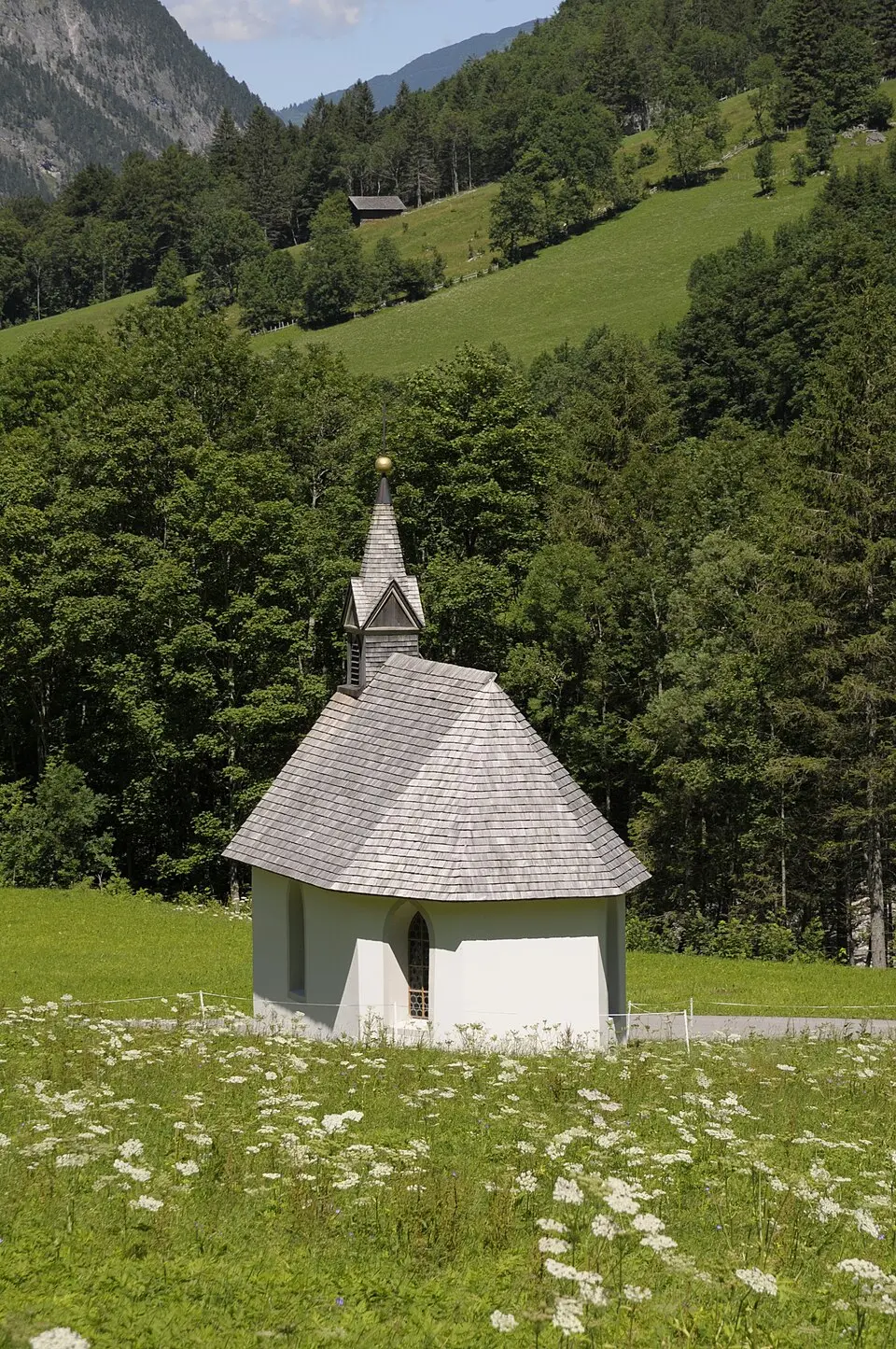 Bild: böhringer friedrich · CC BY-SA 2.5 Kapelle Herz Jesu