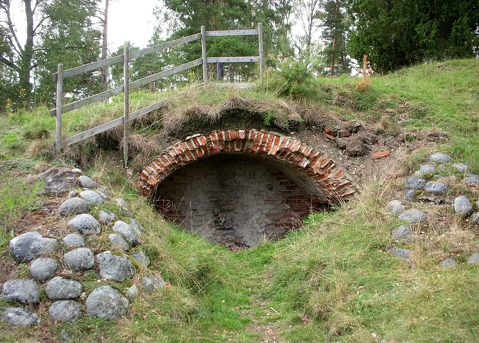 Trindborgen, Brandalsund