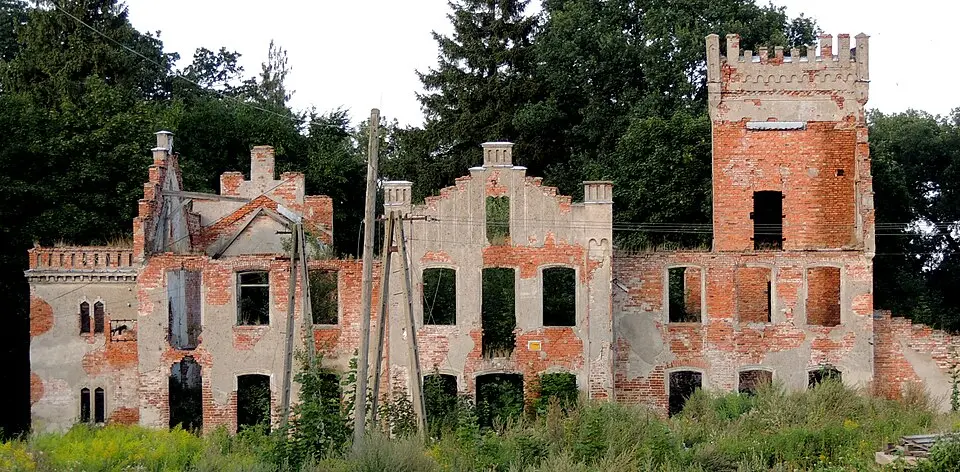 Pałac (ruina) w Rudłowie