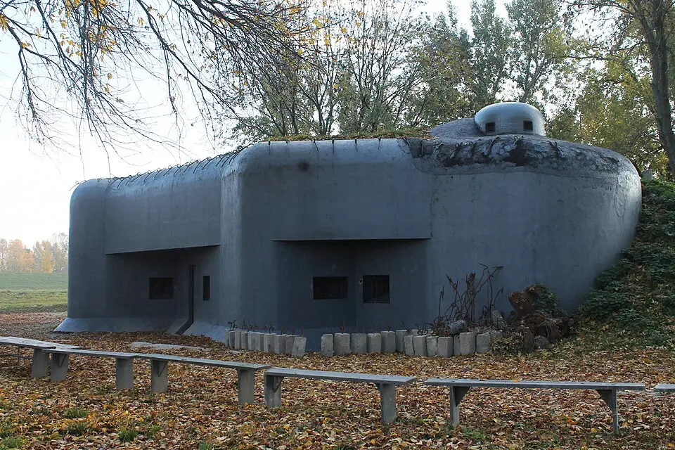 Obrázek: Harold · CC BY-SA 3.0 B-S 4 Lány