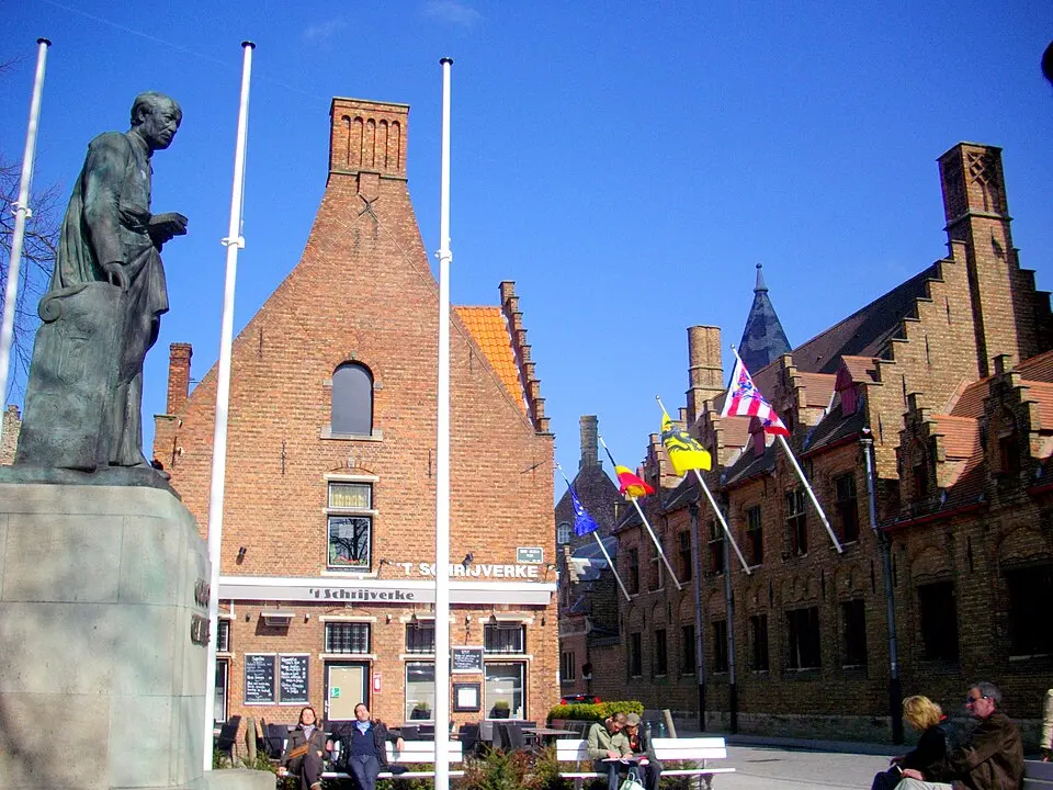Guido Gezelleplein
