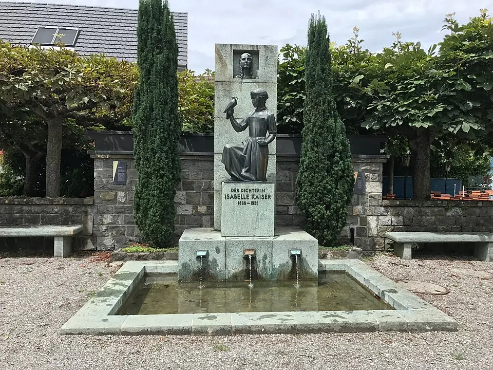 Isabelle-Kaiser-Brunnen