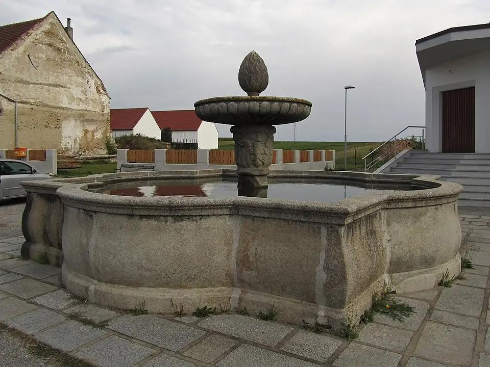 Brunnen