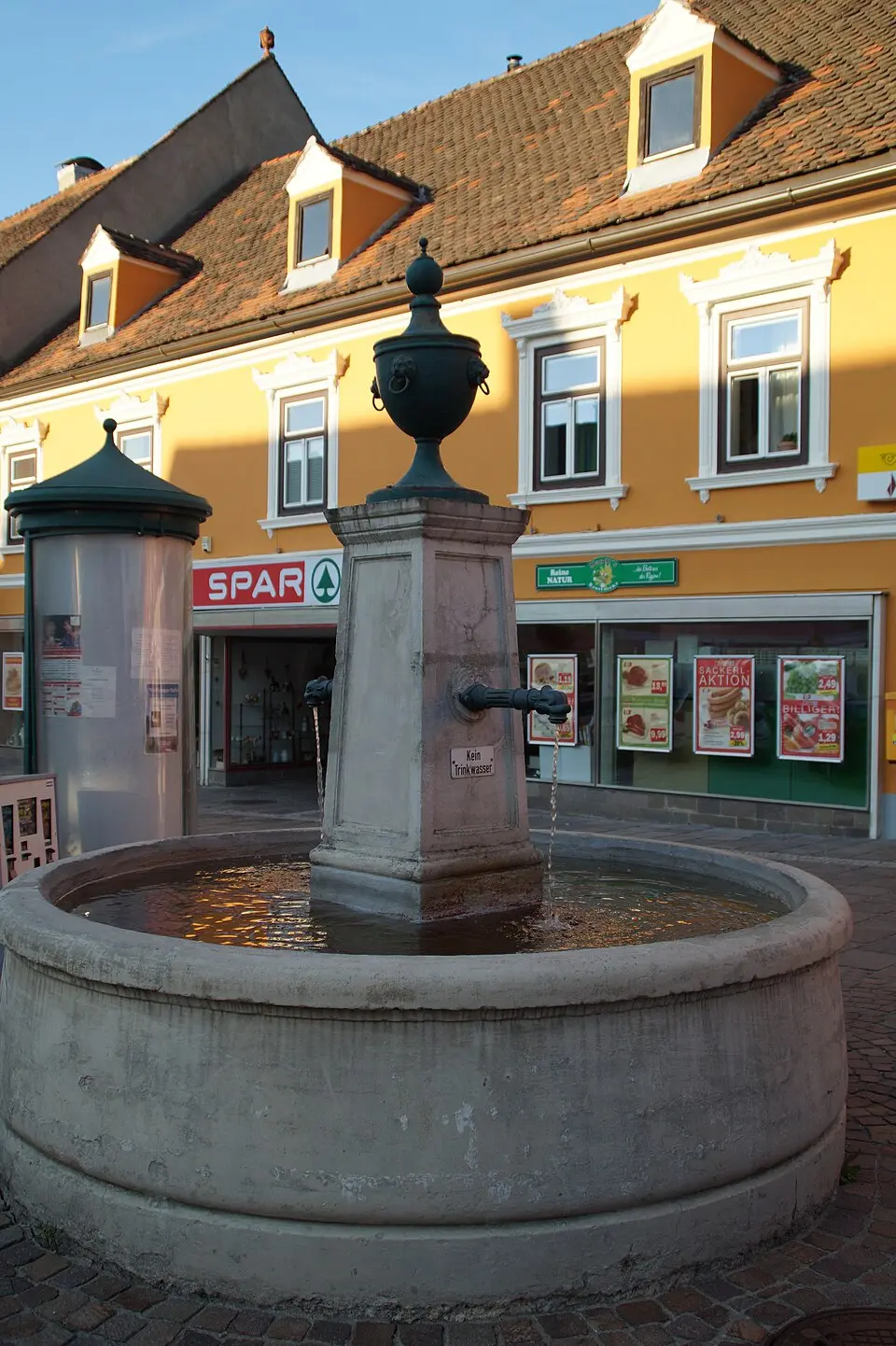 Brunnen