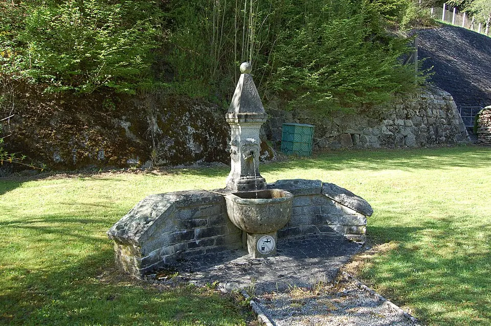 Brunnen