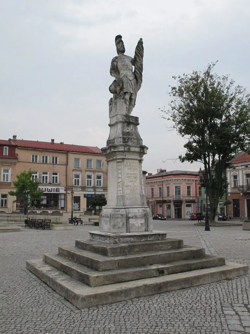 Pomnik św. Floriana w Brzesku