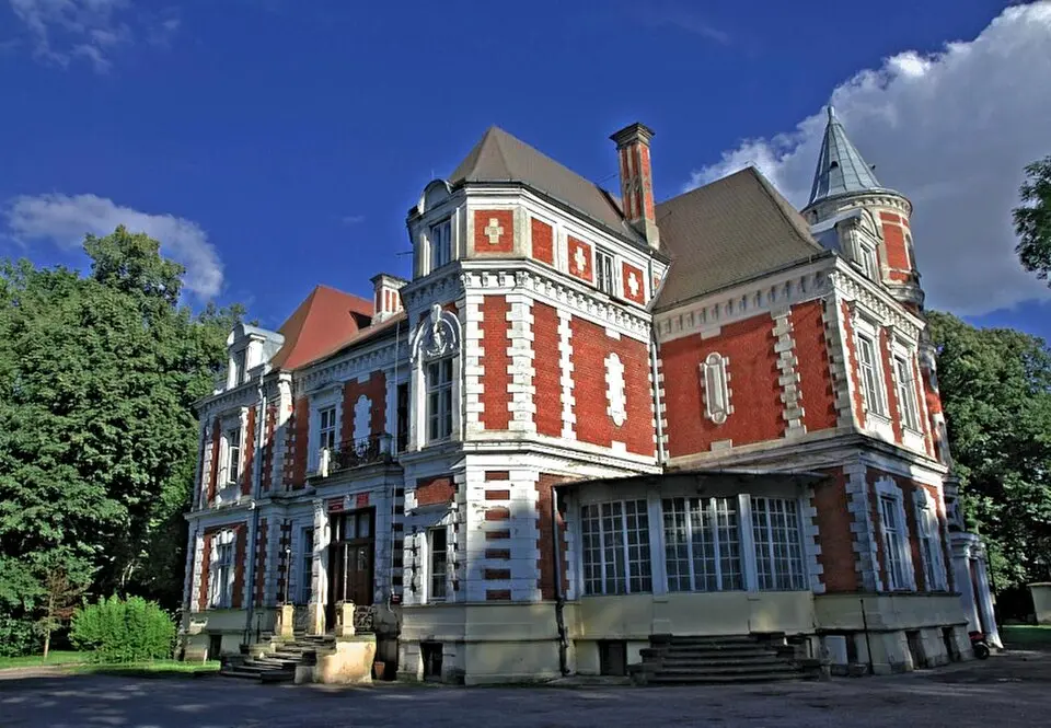 Pałac w Brzeziu