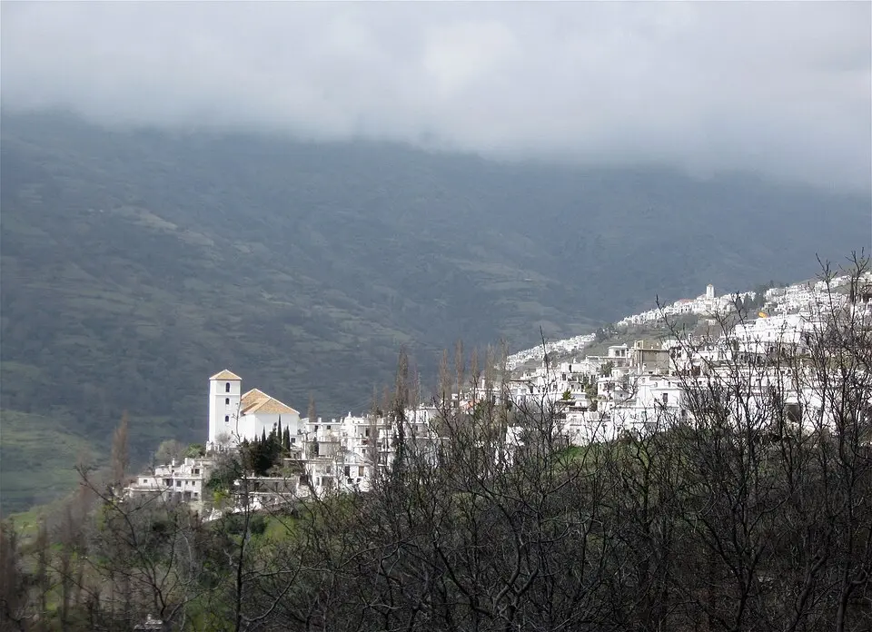 Obrázok: Rufus46 · CC BY-SA 3.0 Alpujarra Granadina