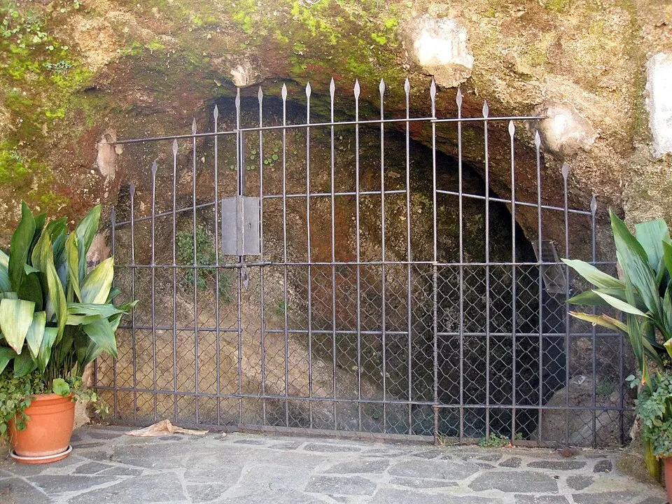 Slika: Enfo · CC BY-SA 3.0 Cova del Relliguer