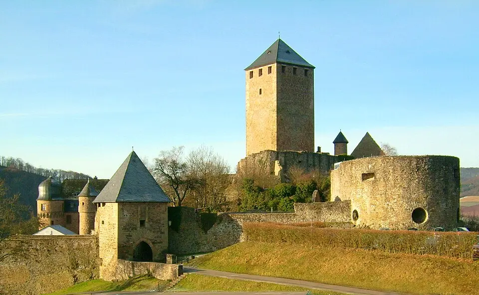 Bild: LoKiLeCh · CC BY-SA 3.0 Burg Lichtenberg