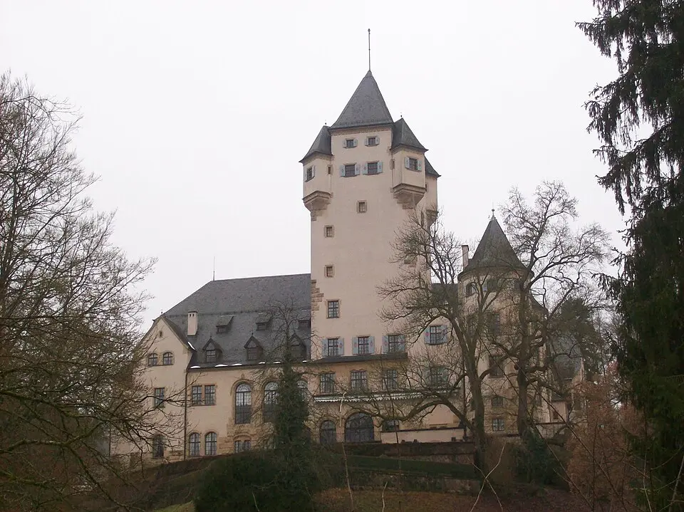 Image: Viatoris · CC BY-SA 3.0 Châteaux et palais