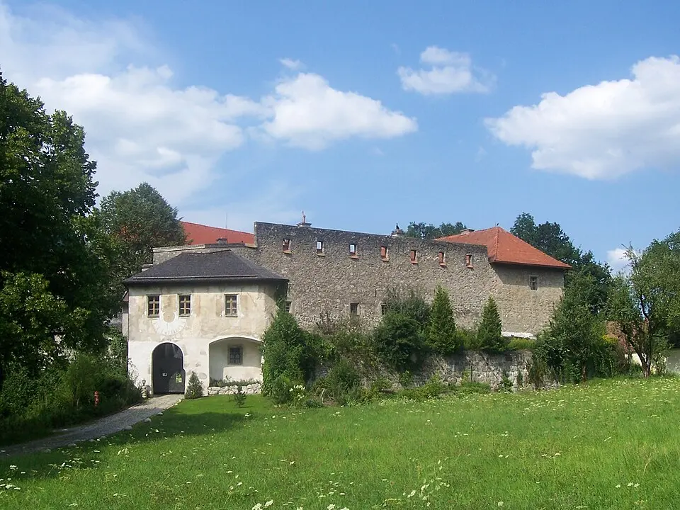 Obrázek: Chatter · CC BY-SA 3.0 Burg Gruttenstein