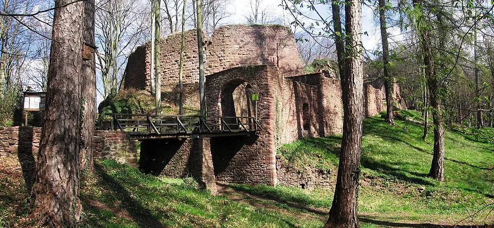 Bild: Cfwiki at German Wikipedia · Public domain Burg Wildenstein (Eschau)