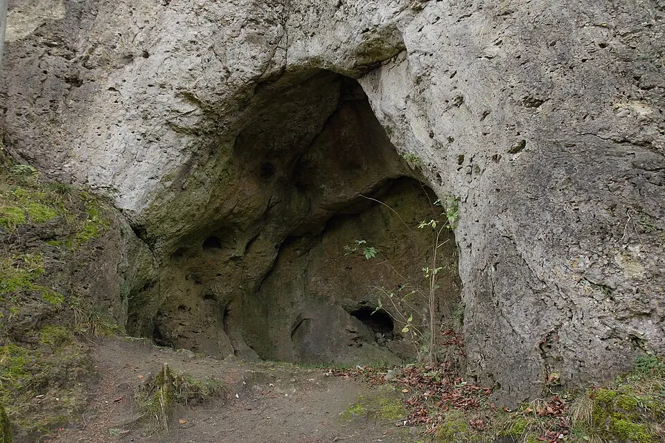 Burghöhle Strahlenfels