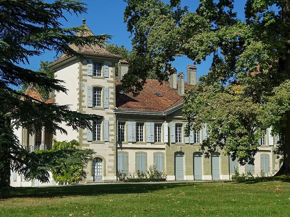 Schloss und Brunnen
