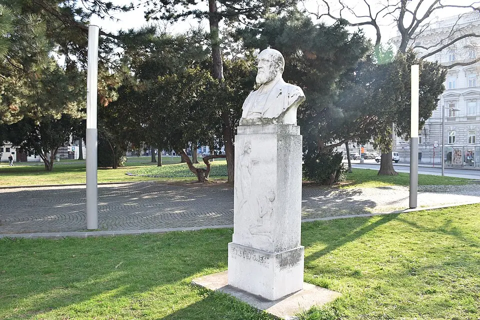 Denkmal Eduard-Suess