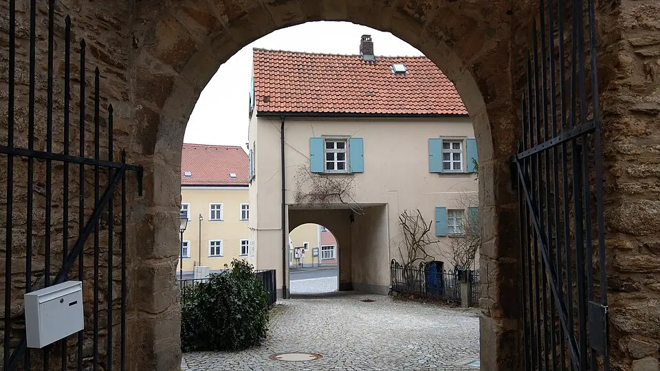Äußeres Torhaus der Burg