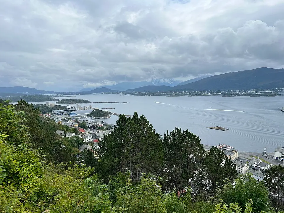 Borgundfjorden
