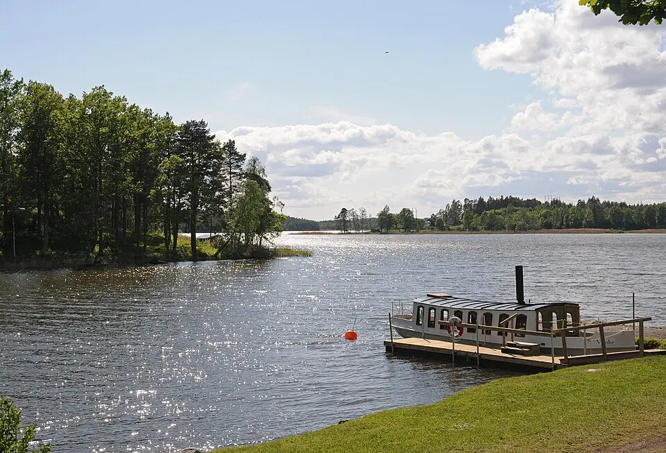 Hallbosjön