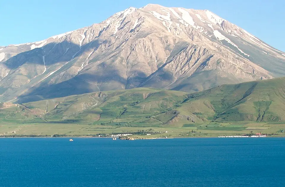 Kavuşşahap Dağları