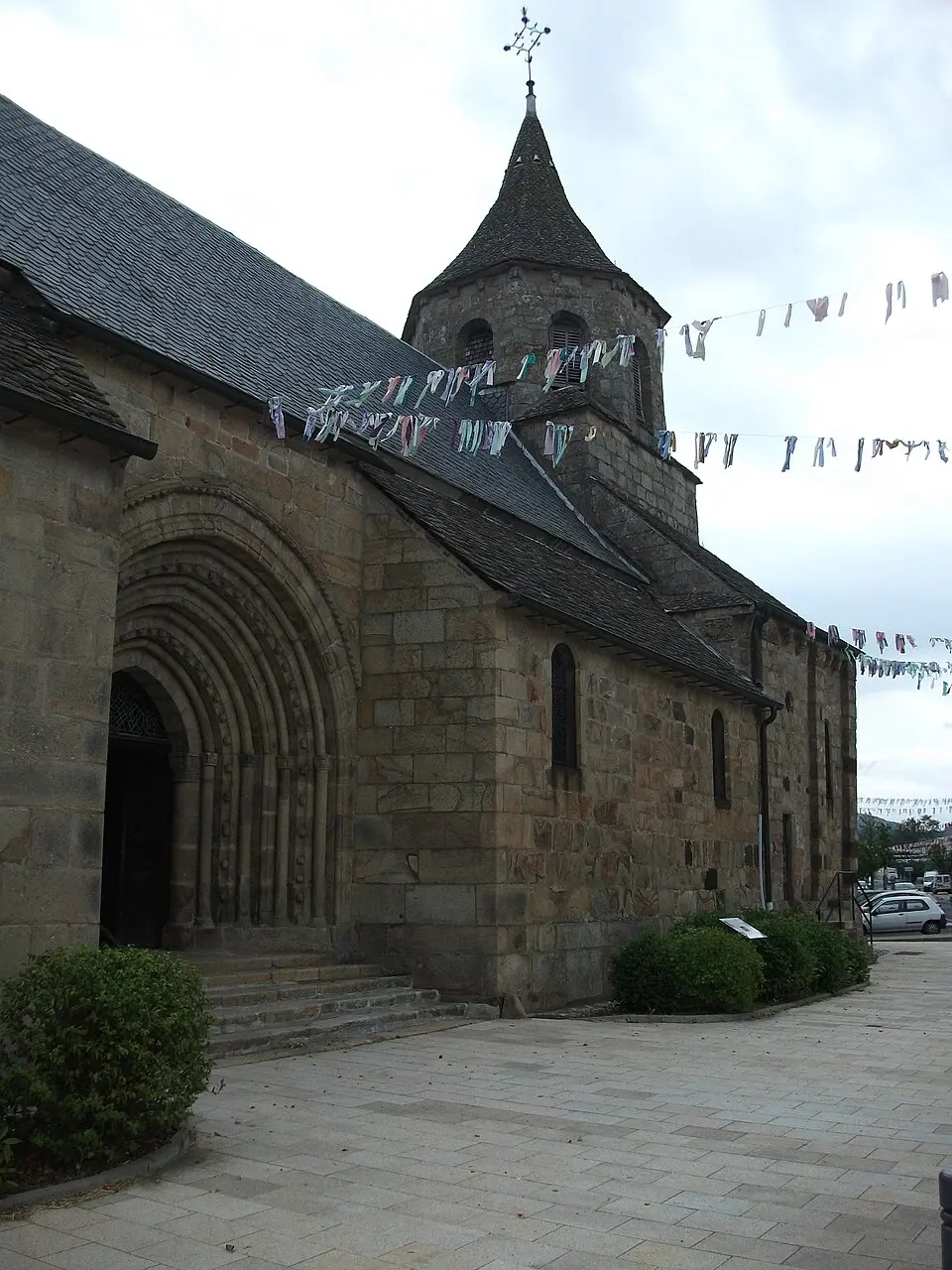 Bild: Grazyna et Witold Dyrka · CC BY-SA 3.0 St-Fargheon (Bourg-Lastic)