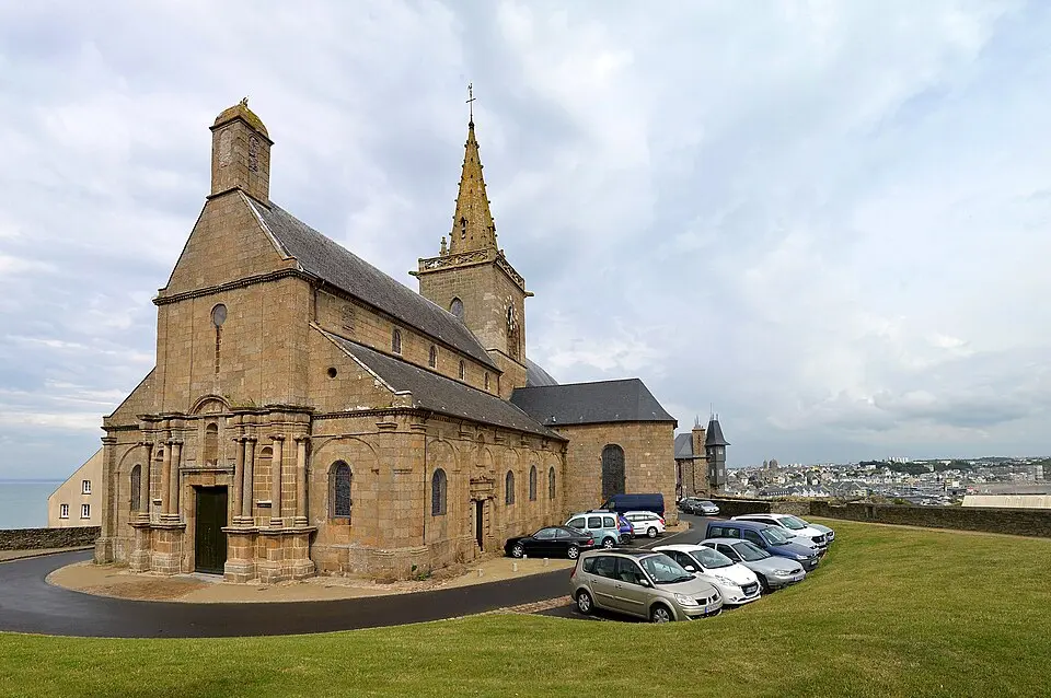 Obrázok: ChBougui · CC BY-SA 4.0 église Notre-Dame du Cap Lihou