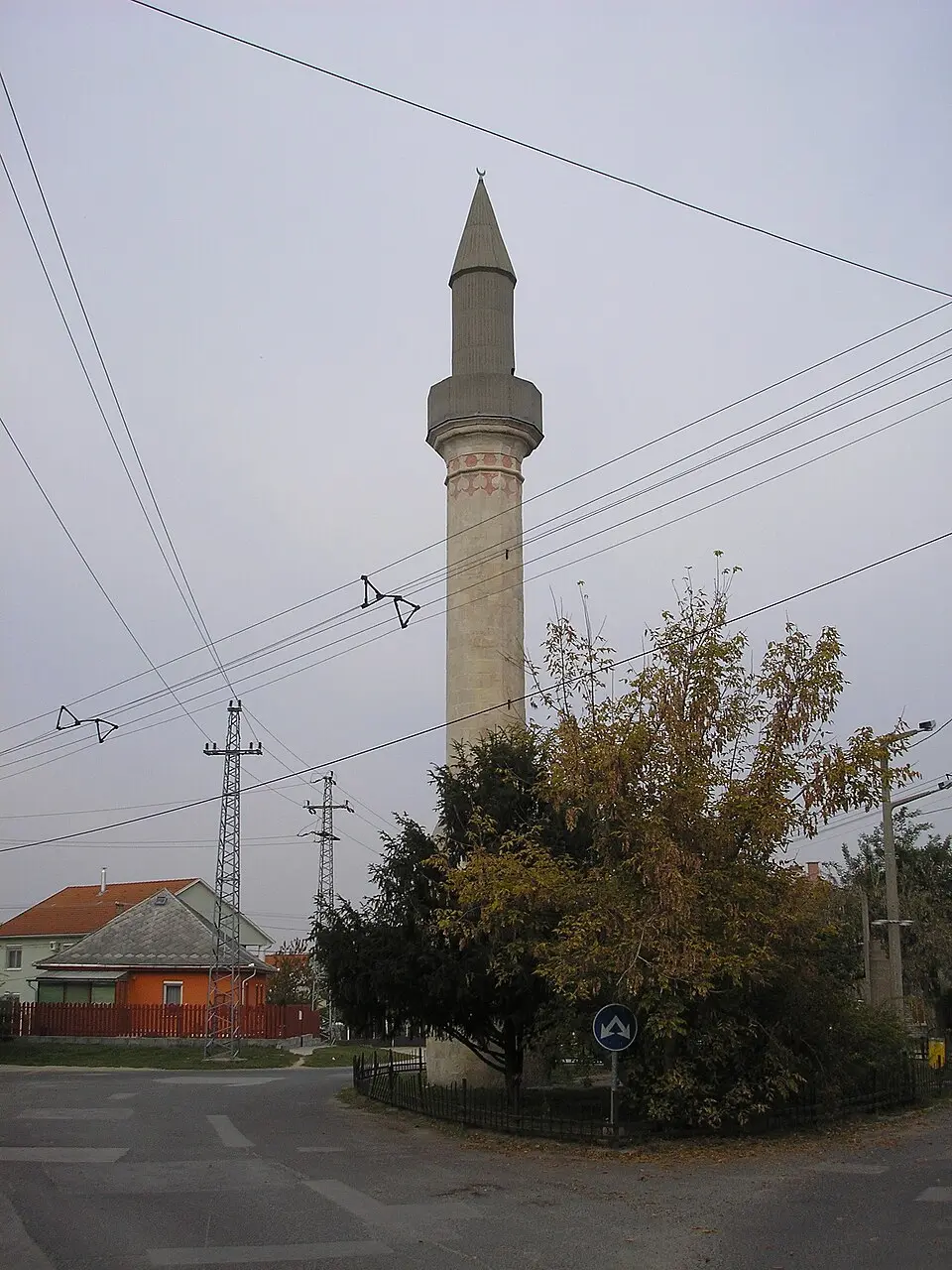 Obrázok: Dominik Tefert at de.wikipedia · Public domain Hamza bég minaret