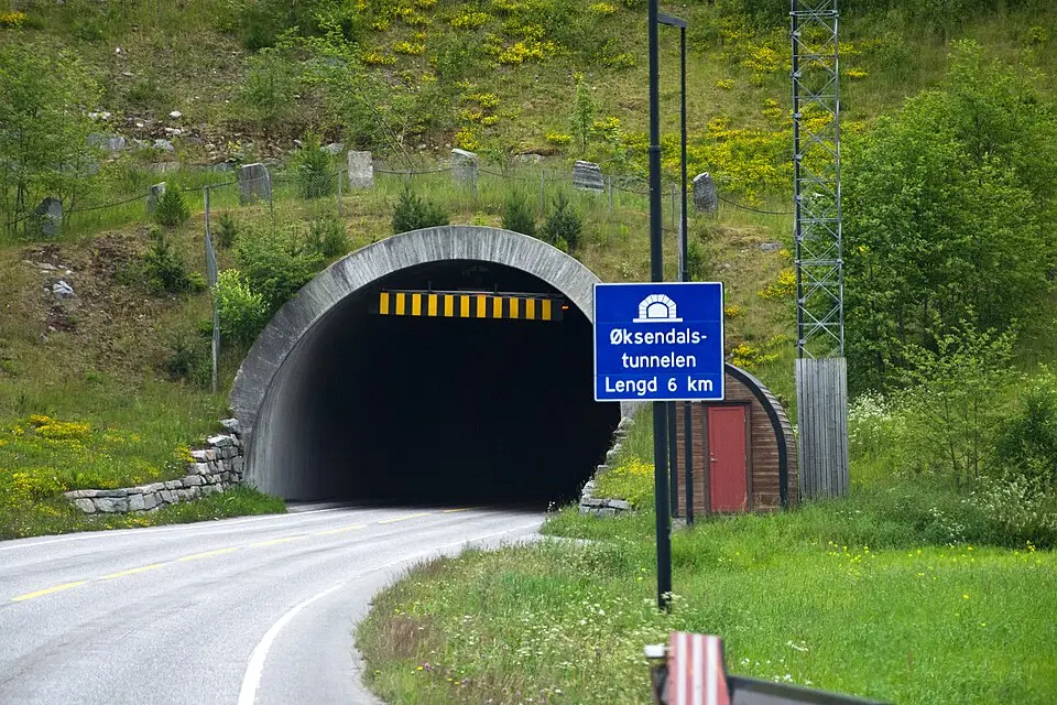 Øksendalstunnelen