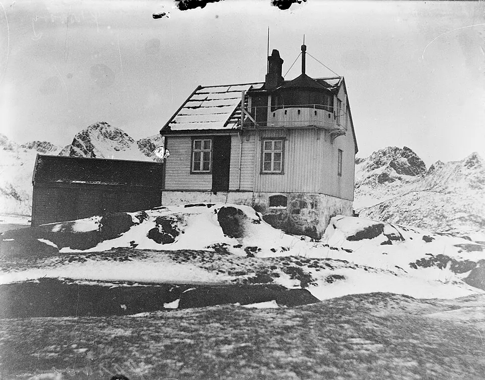 Ørsvåg fyr
