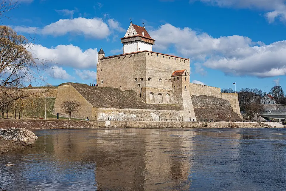 Narva Hermanni linnus