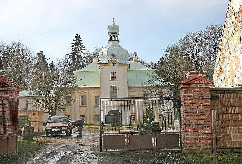 Úhrov