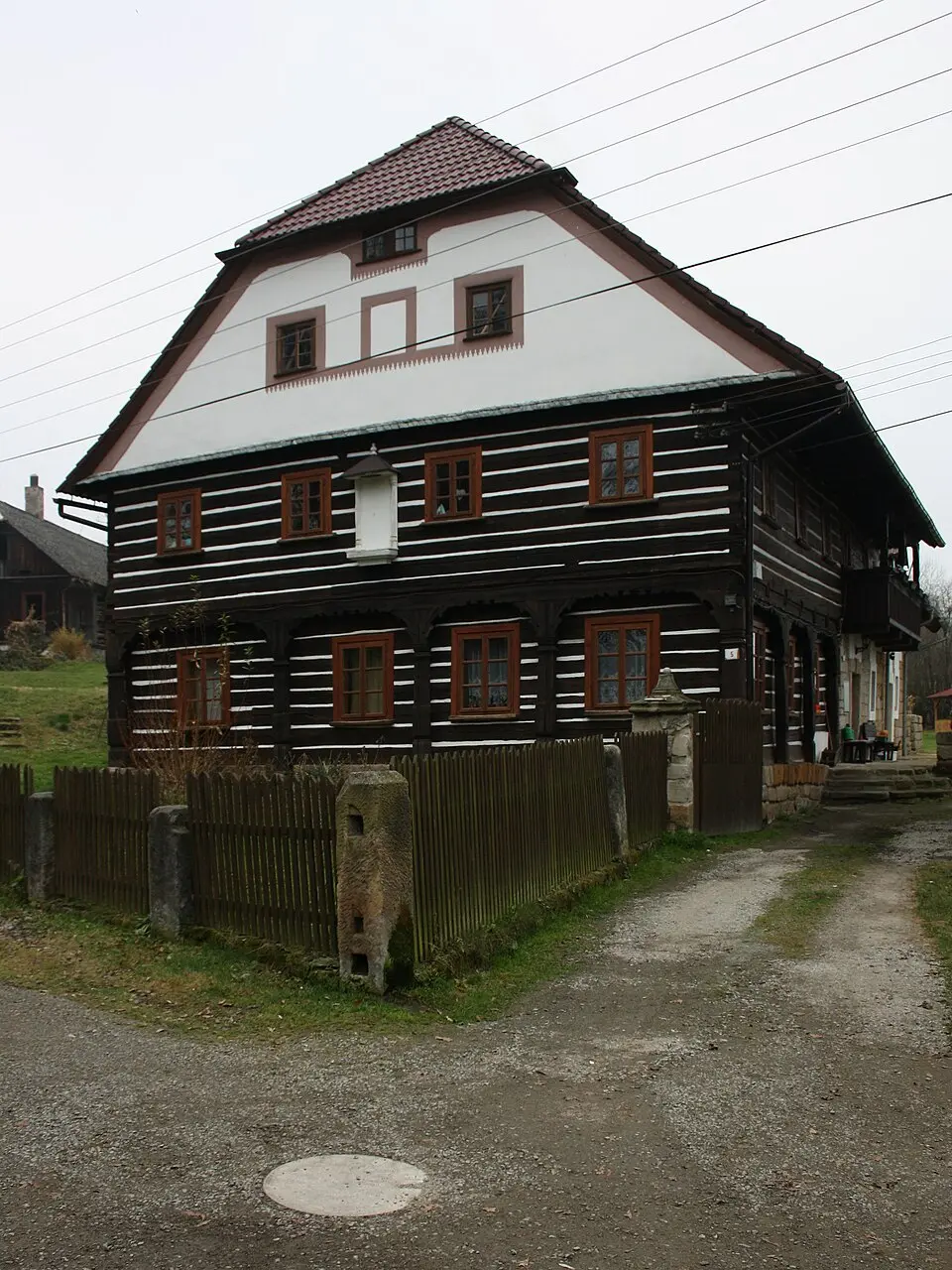Obrázek: Matěj Baťha · CC BY-SA 3.0 Újezd