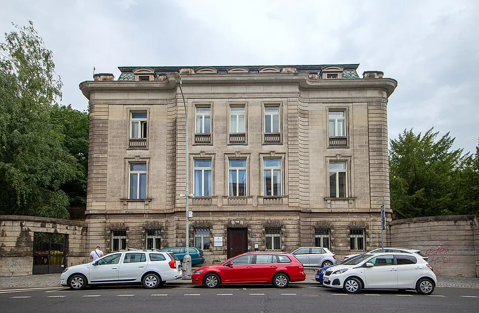Petschkův palác