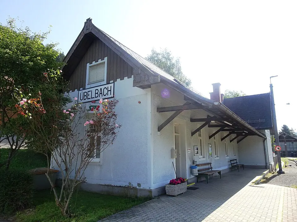 Aufnahmsgebäude Übelbach