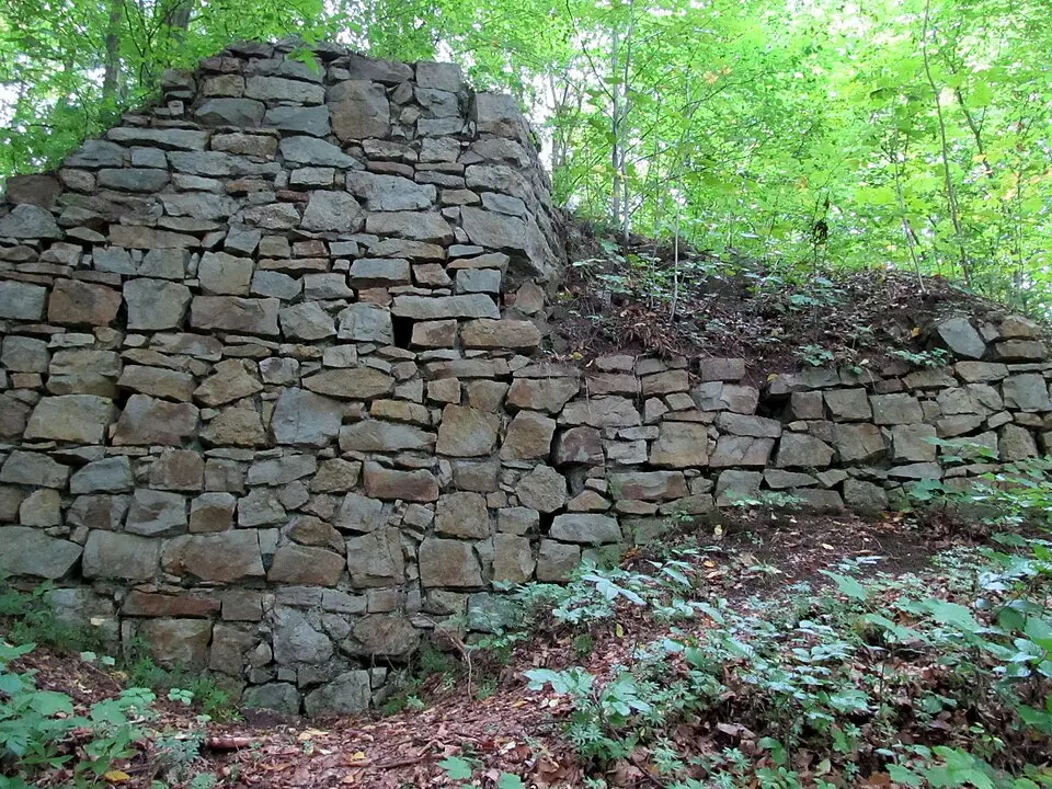 Burg Červená Hora