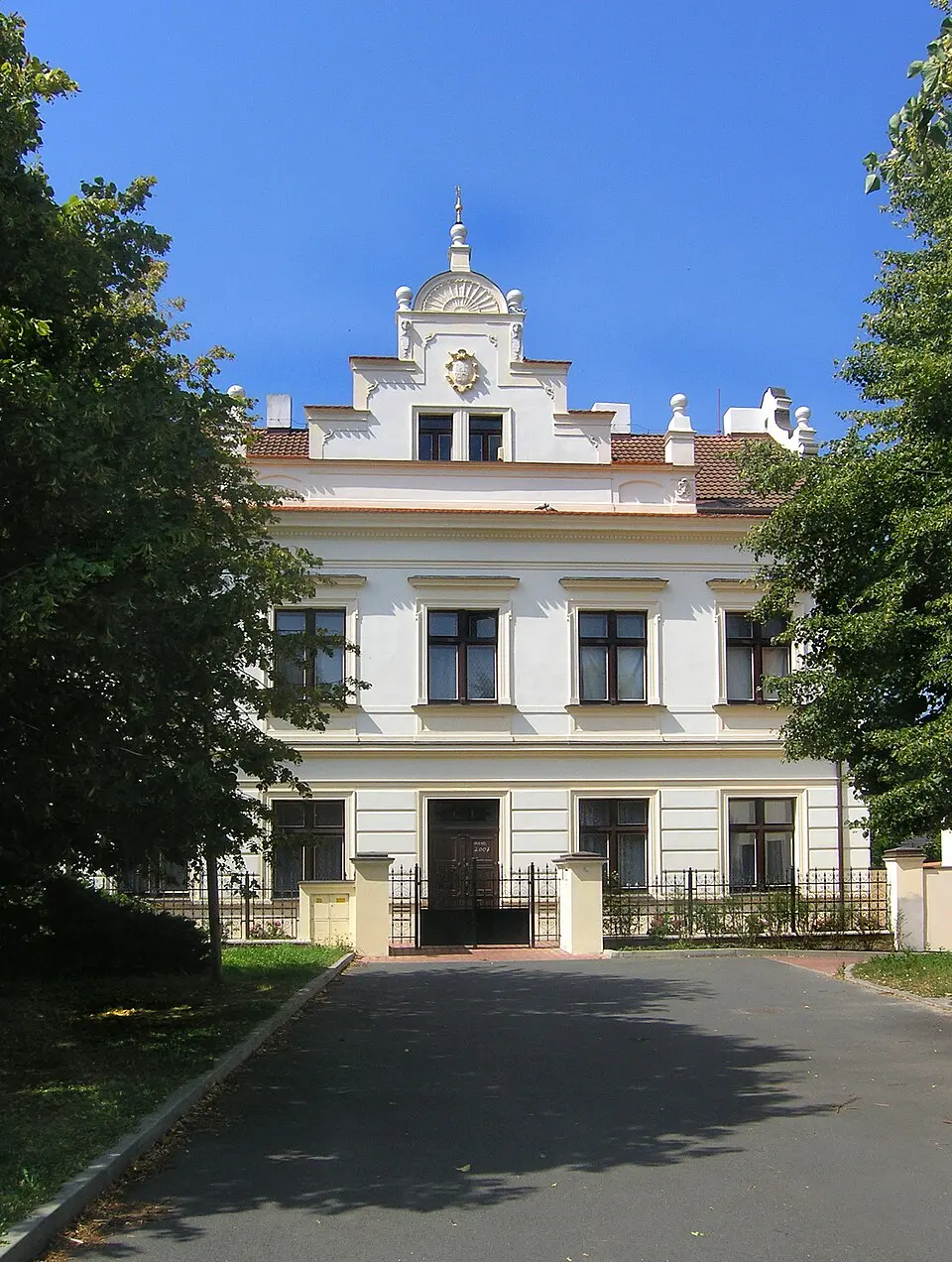 Obec Čestlice