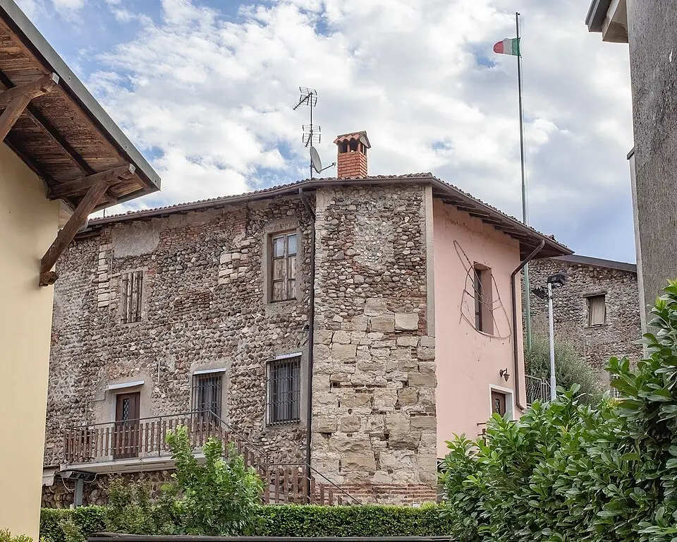 Castello di Cividate al Piano