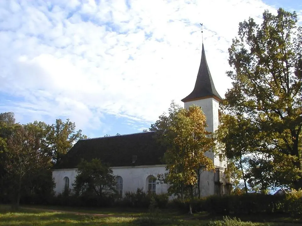 Ēveles luterāņu baznīca