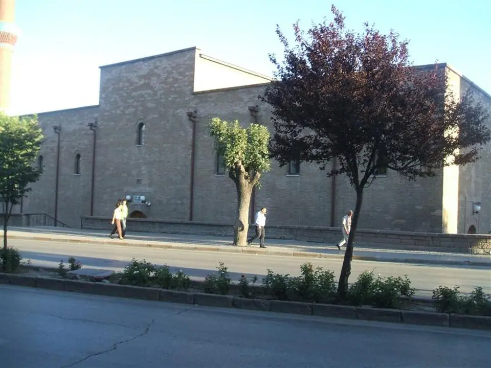 İplikçi Camii